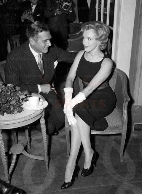 Lawrence Olivier and Marilyn Monroe, 1957
