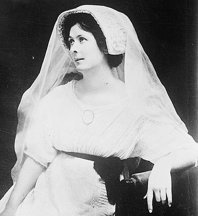 Isadora Duncan, in 1910