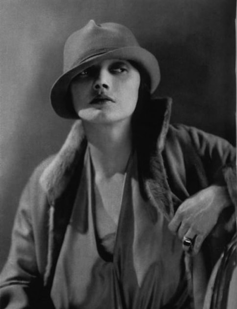 Augusta Bernard(French fashion designer, 1886-1946)