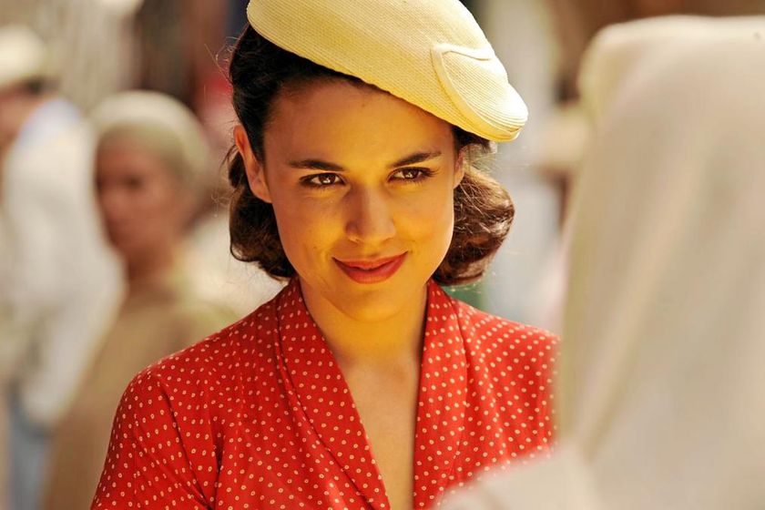 Adriana Sofía Ugarte (17 January 1985), most beautiful Spanish actress, as Sira in tv series El tiempo entre costuras(2013-2014) 
