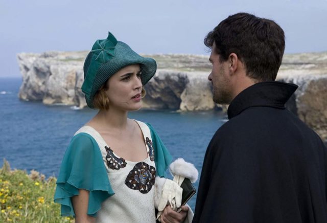 Adriana Sofía Ugarte (17 January 1985), most beautiful Spanish actress, as Victoria in tv series La Senora