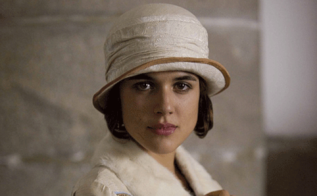 Adriana Sofía Ugarte (17 January 1985), most beautiful Spanish actress, as Victoria in tv series La Senora