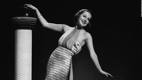 Olivia de Havilland(1 July 1916-26 July 2020) young, jeune