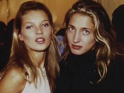 Carolyn Bessette with Kate Moss in New York in the early 1990s, during her years at Calvin Klein