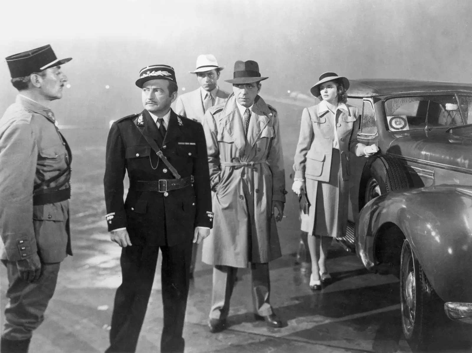 Casablanca (film, 1942) Starring Humphrey Bogart, Ingrid Bergman, Paul Henreid and Claude Rains