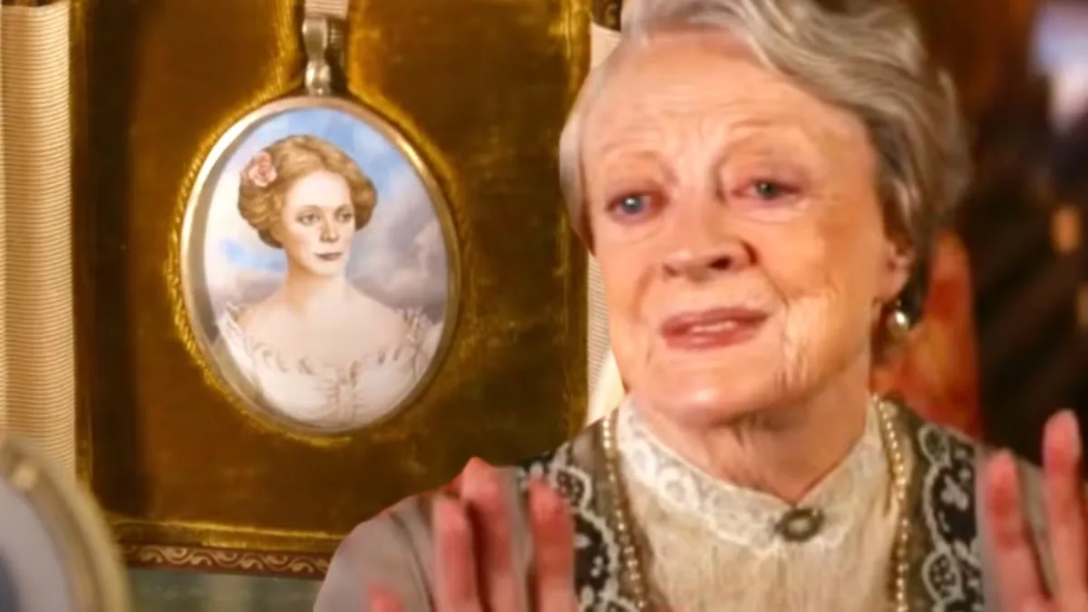 Maggie Smith as Violet Crawley, Dowager Countess of Grantham in film Downton Abbey: A New Era(2022)
