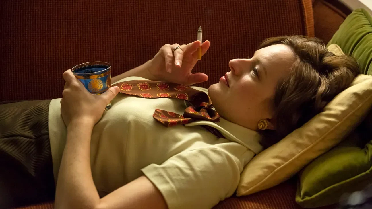 Elisabeth Moss as Peggy Olson in Mad men(tv series 2007-2015)