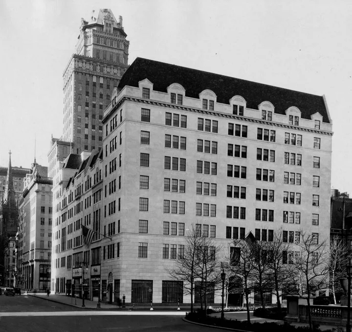 Bergdorf Goodman department store on Fifth Avenue, New York, 1950s