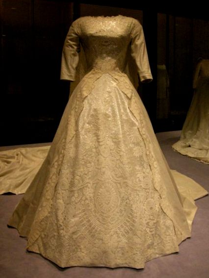 Princes Sofia of Greece wedding gown, designed by Jean Dessès, 1962
