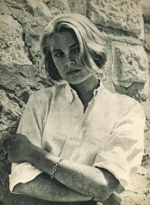 Elegant icon wardrobe essential: Grace Kelly in white shirt
