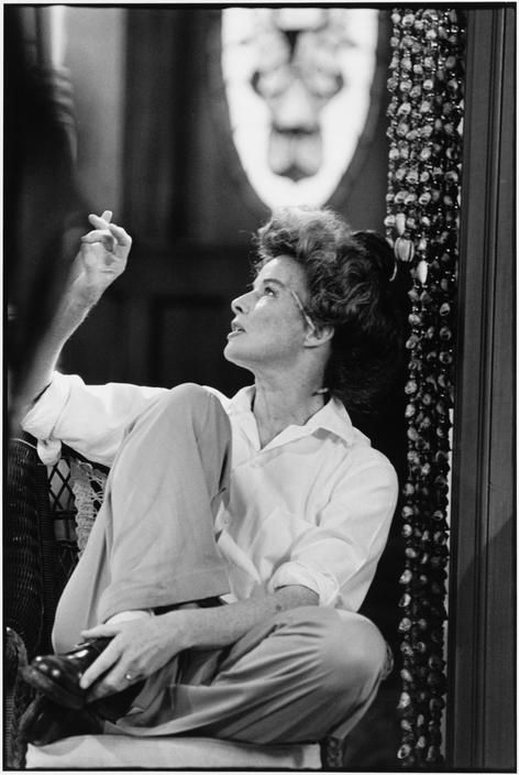 Elegant style icon wardrobe essentials: Kathrine Hepburn in white shirt