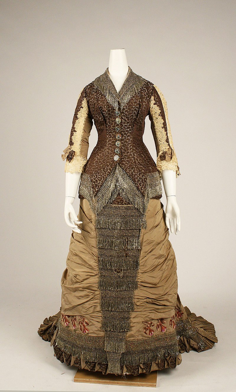 Robe de Jacques Doucet, v. 1880.