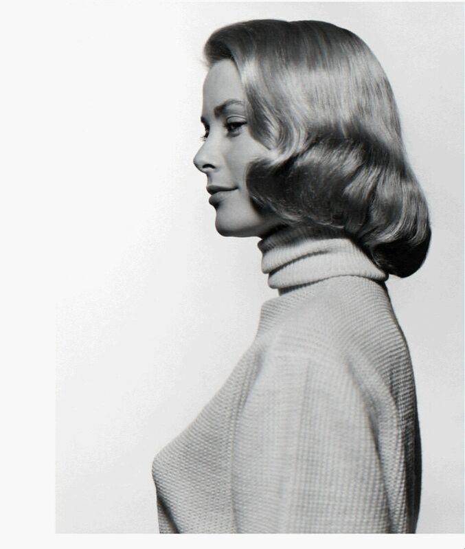Elegant style icon wardrobe essentials: Grace Kelly in turtle neck sweater, photo by Philippe Halsman, 1954