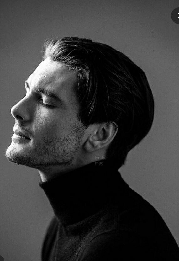 ​Yon González(born 20 May 1986), most sexy Spanish actor