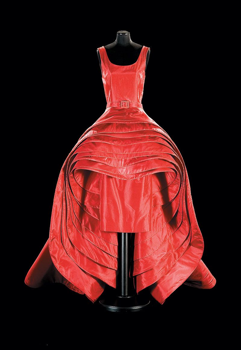 Roberto Capucci's sculpture dress