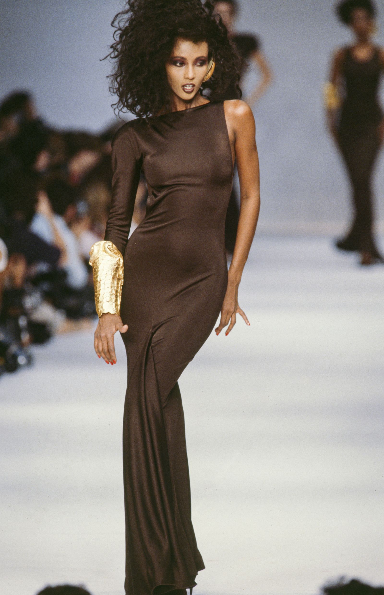 Iman the longest neck in the world