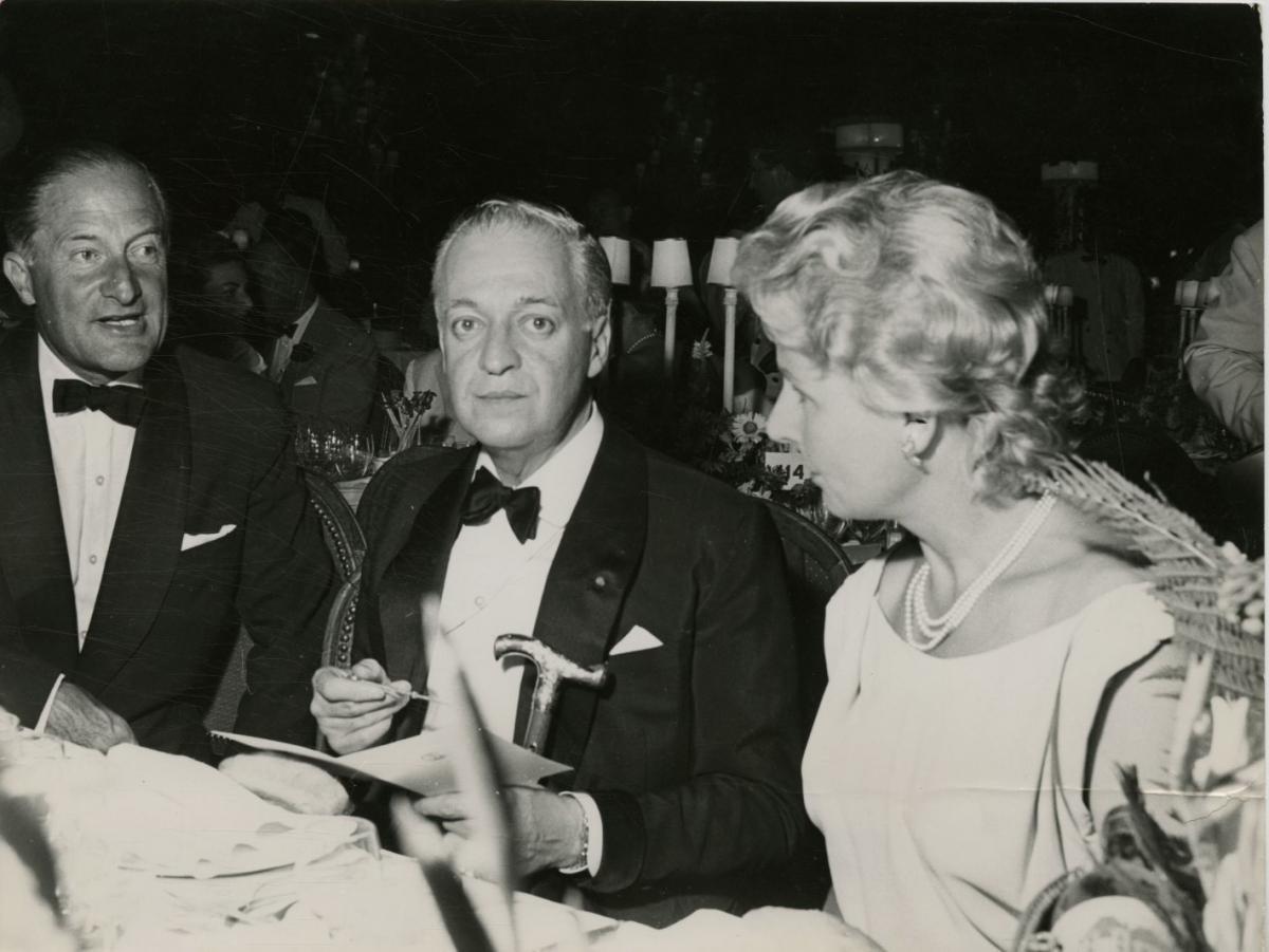 Arturo López Willshaw (1900-62) (in the middle)