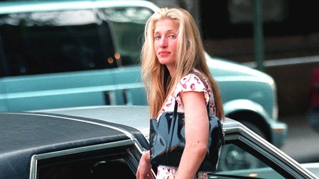 Carole Lombard and Carolyn Besette, the shocking similarities between the two blond beauty