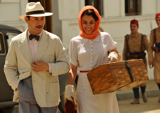 El tiempo entre costuras(tv series, 21 October 2013-20 January 2014)