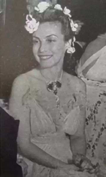Aimée de Heeren(3 August 1903 – 13 September 2006) in paris