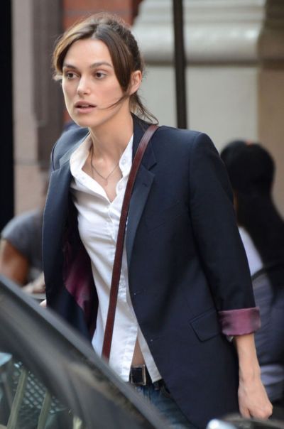 Elegant icon wardrobe essentials: Keira Knightly in white shirt