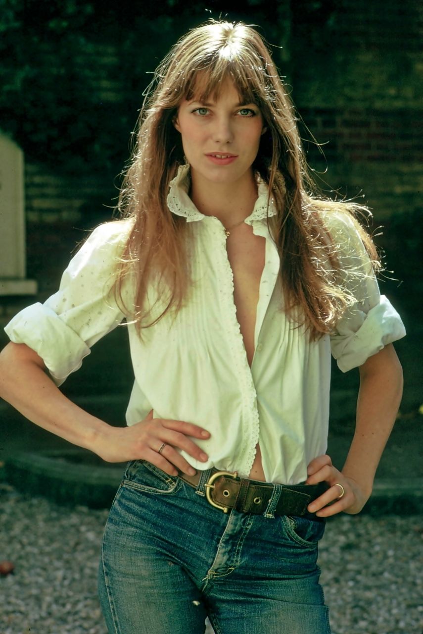 Elegant style icon wardrobe essentials: Jane Birkin in white shirt