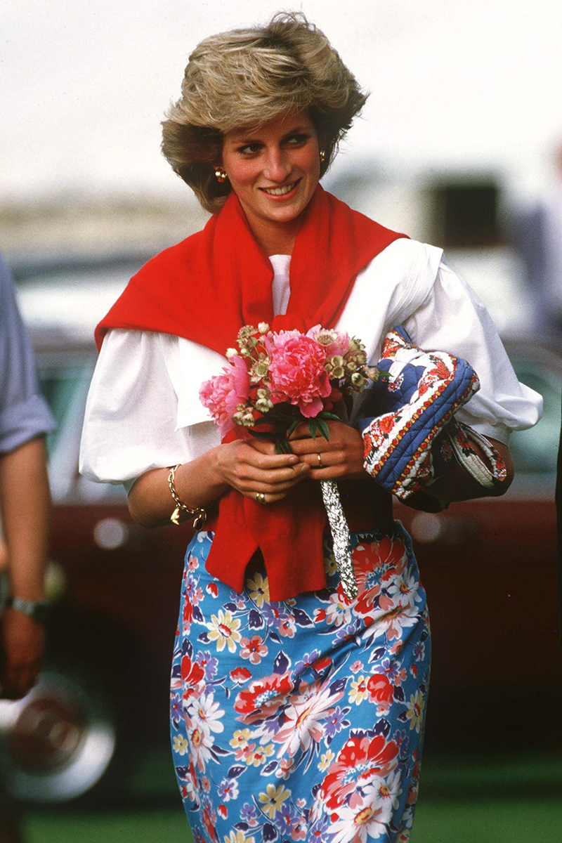 Elegant style icon wardrobe essentials: Princess Diana in white shirt