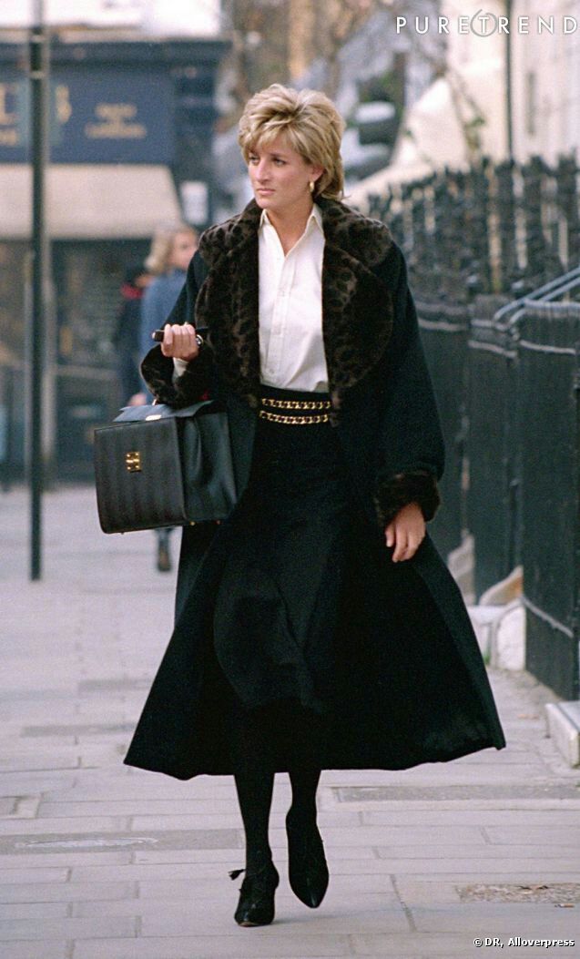 Elegant style icon wardrobe essentials: Princess Diana in white shirt