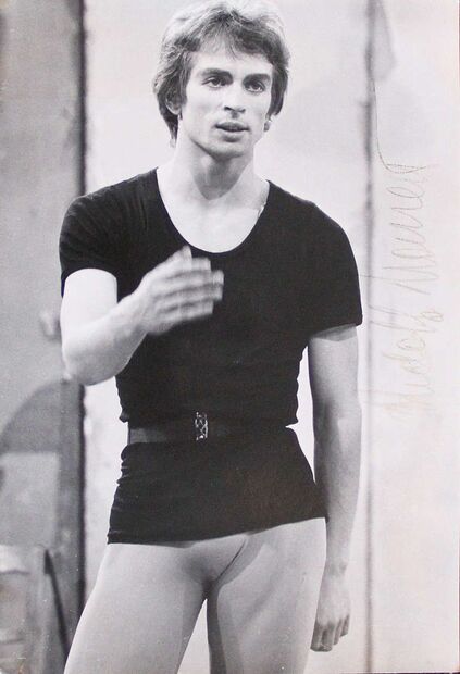 Rudolf Nureyev (Rudolf Noureev, 17 March 1938-1993)