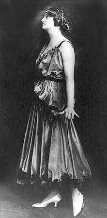 evening dress by Jeanne Paquin, 1915-17