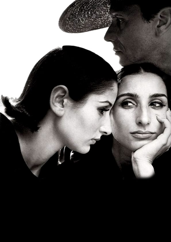Naty Abascal and her twin sister Ana Maria, photo by Richard Avedon