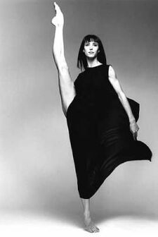 French ballerina Sylvie Guillem photo by Richard Avedon