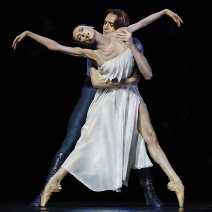Svetlana Zakharova with fellow Bolshoi dancer Denis Rodkin in Amore