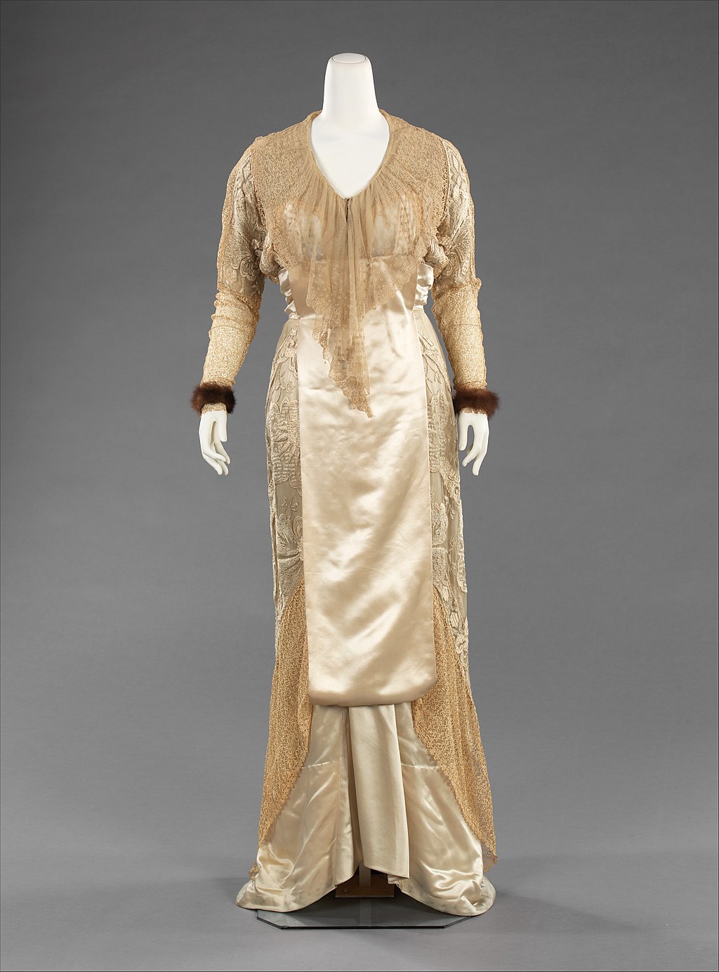 Robe de soirée de Jacques Doucet, v. 1910.