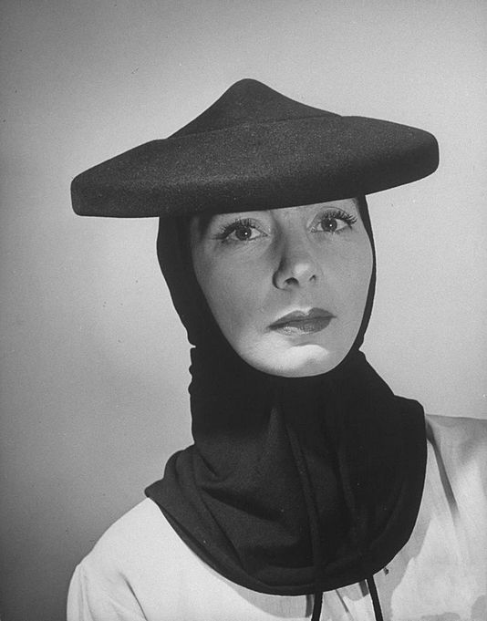 Valentina Schlee(1 May 1899 - 14 September 1989)