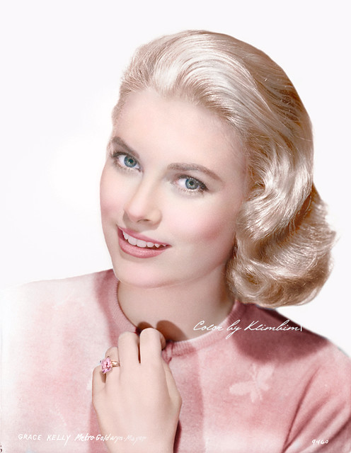 Elegant style icon wardrobe essentials: Grace Kelly in cardigan sweater