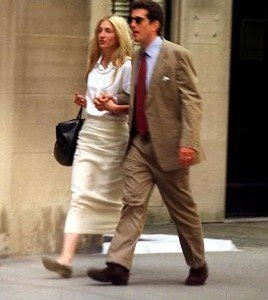 Elegant icon wardrobe essentials: Carolyn Bessette in white shirt