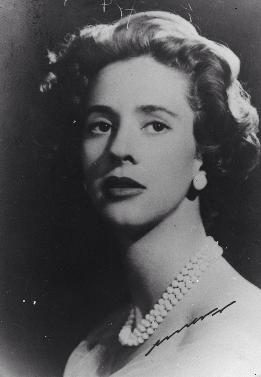 Fabiola de Mora y Aragón, Queen of the Belgians(11 June 1928 – 5 December 2014), elegancepedia