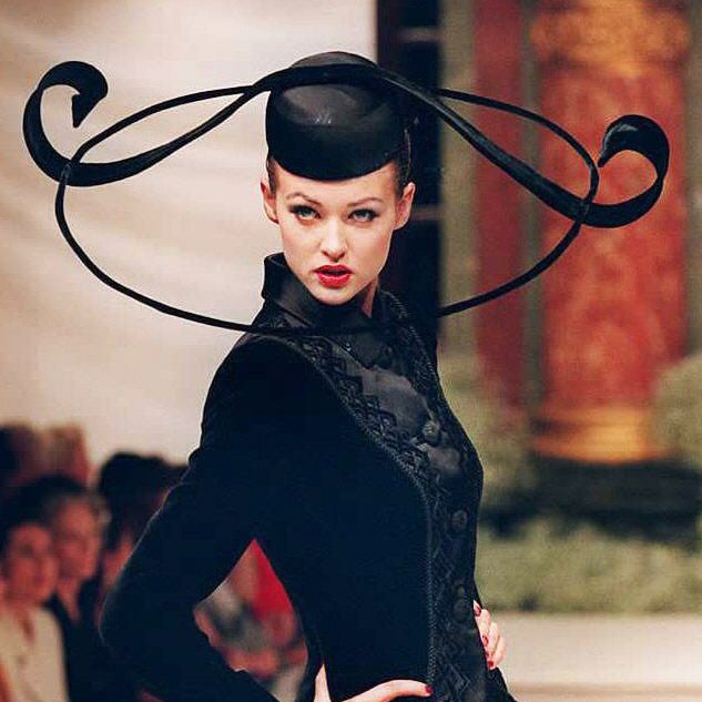 Dress designed by Óscar Arístides Renta Fiallo (22 July 1932 – 20 October 2014)