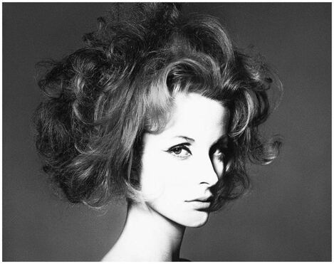 Dolores Guiness (31 July 1936 – 20 January 2012), elegancepedia, Dolores Guinness, 1958