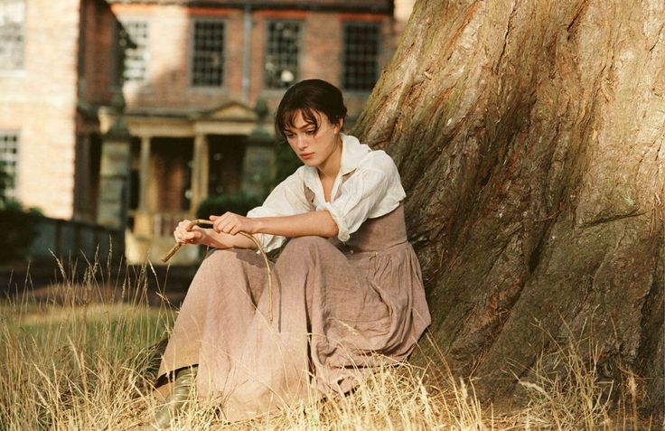 Elegant icon wardrobe essentials: Keira Knightly in white shirt: Keira Knightley in film Pride and Prejudice(2005)