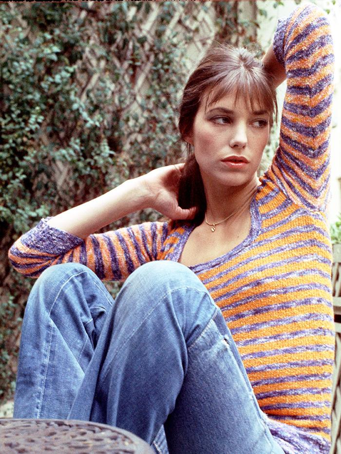 Elegant style icon wardrobe essentials: Jane Birkin in jeans
