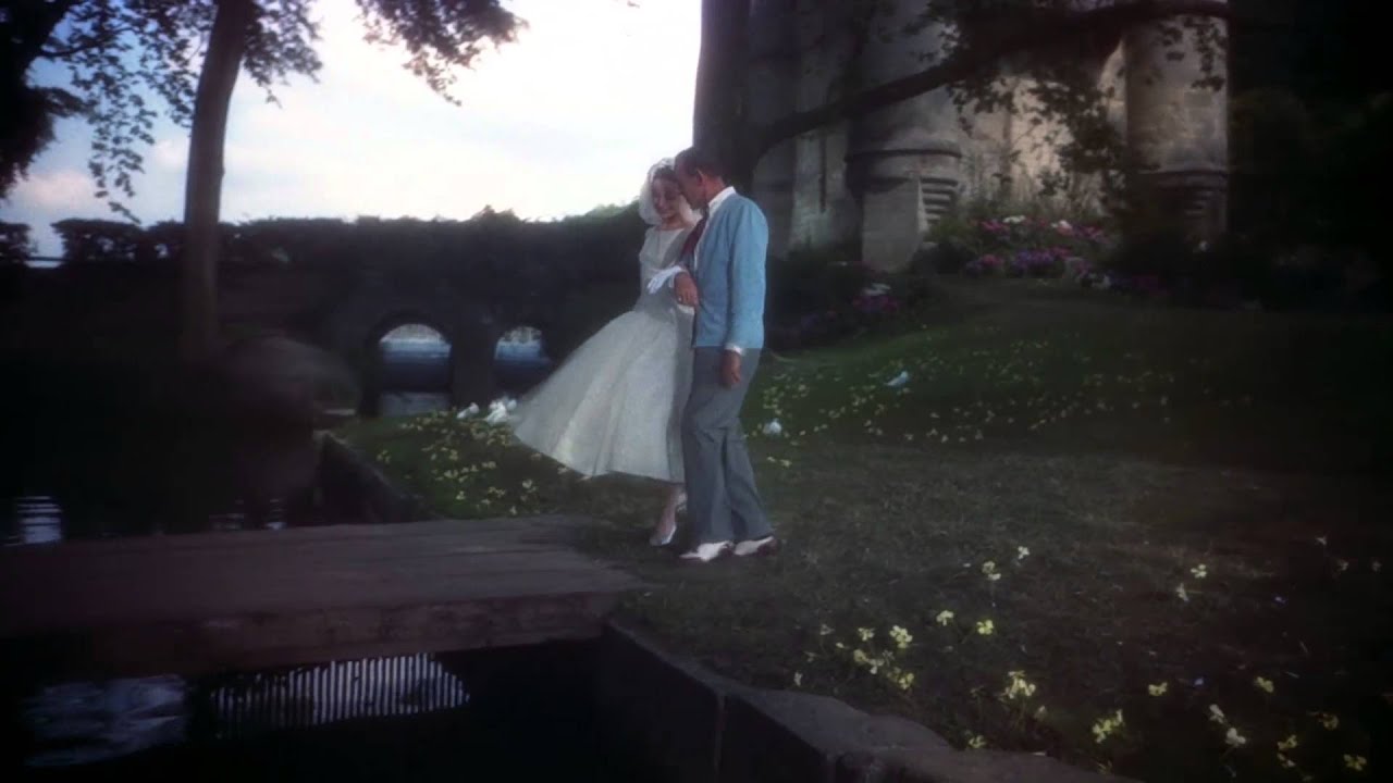 Funny Face(film, 1957) starring Audrey Hepburn and Fred Astaire