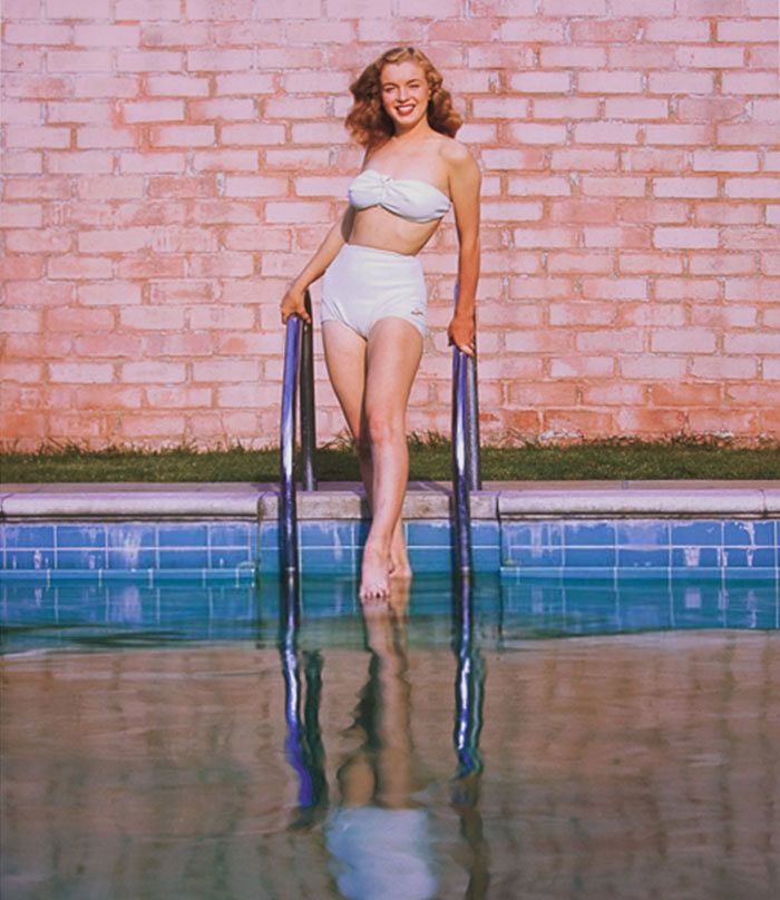 Elegant style icon wardrobe essentials: Marilyn Monroe in swimwear