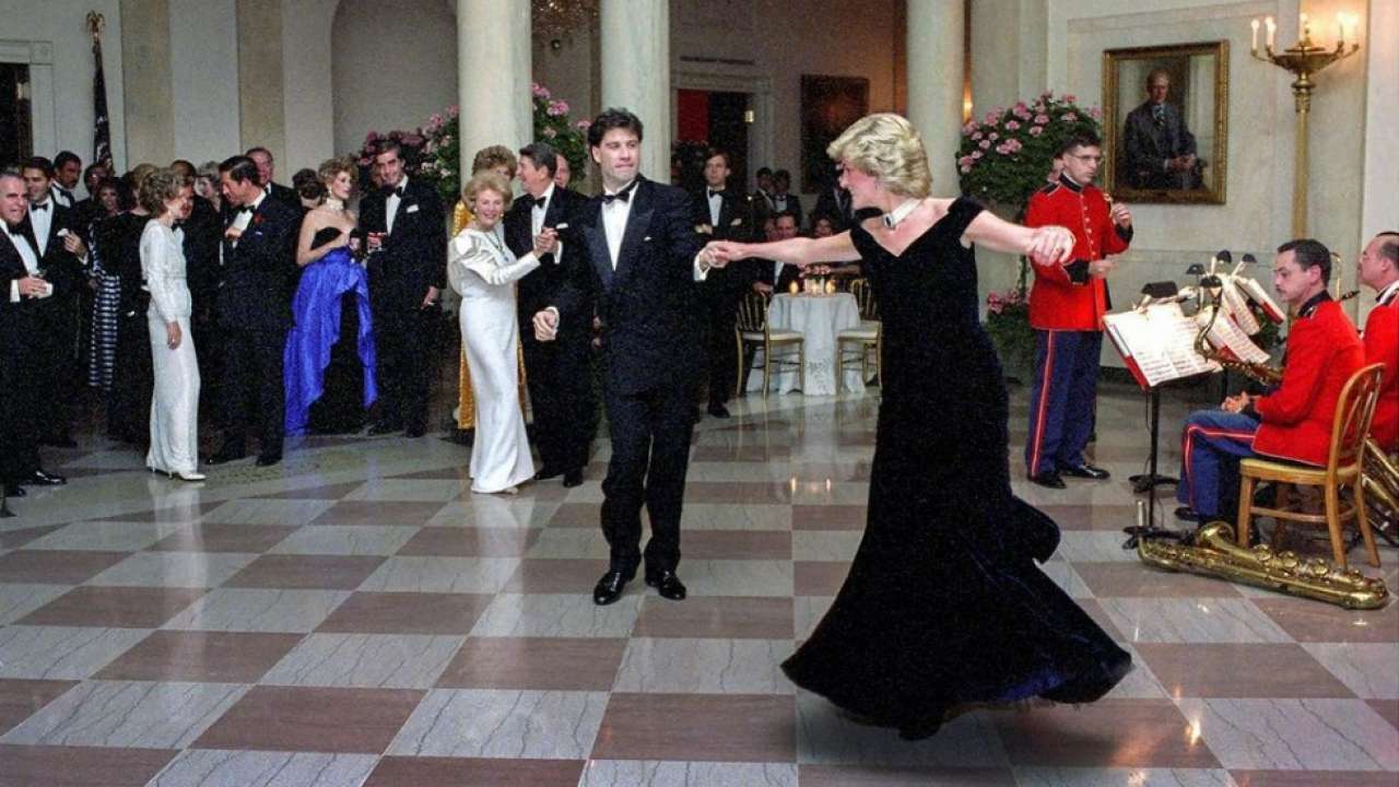 Princess Diana in John Travolta midnight blue velvet dress, white house, 9 November, 1985