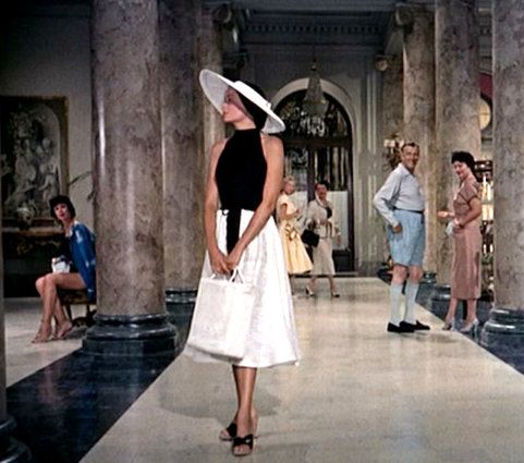 Elegant style icon wardrobe essentials: Grace Kelly in capri pants in film Catch a thief 