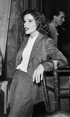 Elegant style icon wardrobe essentials: Kathrine Hepburn in white shirt