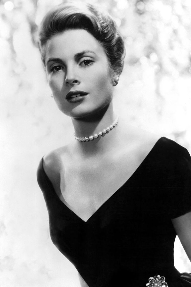 Elegant style icon wardrobe essentials: Grace Kelly in black dresses