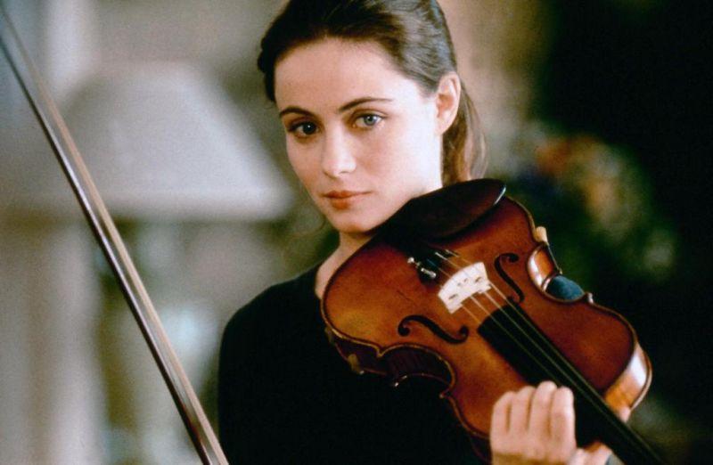 Emmanuelle Béart in film A Heart in Winter (1992) directed by Claude Sautet