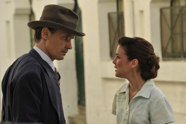 El tiempo entre costuras(tv series, 21 October 2013-20 January 2014)